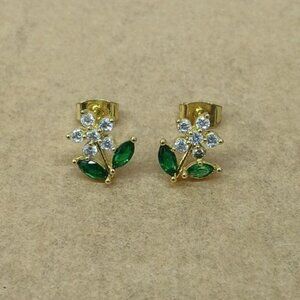 Stainless steel earring , New with tags , Gold & Green
